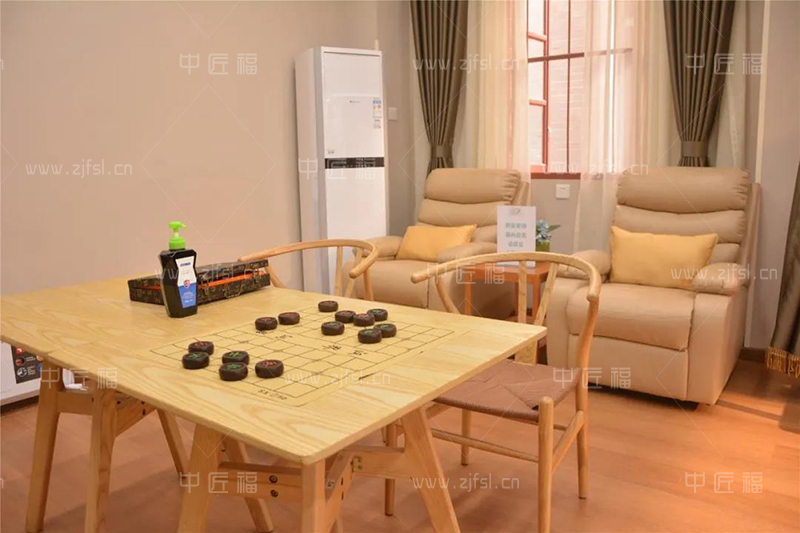 適老化（huà）書桌