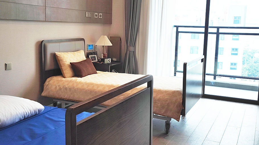 多功能護理（lǐ）床（chuáng）